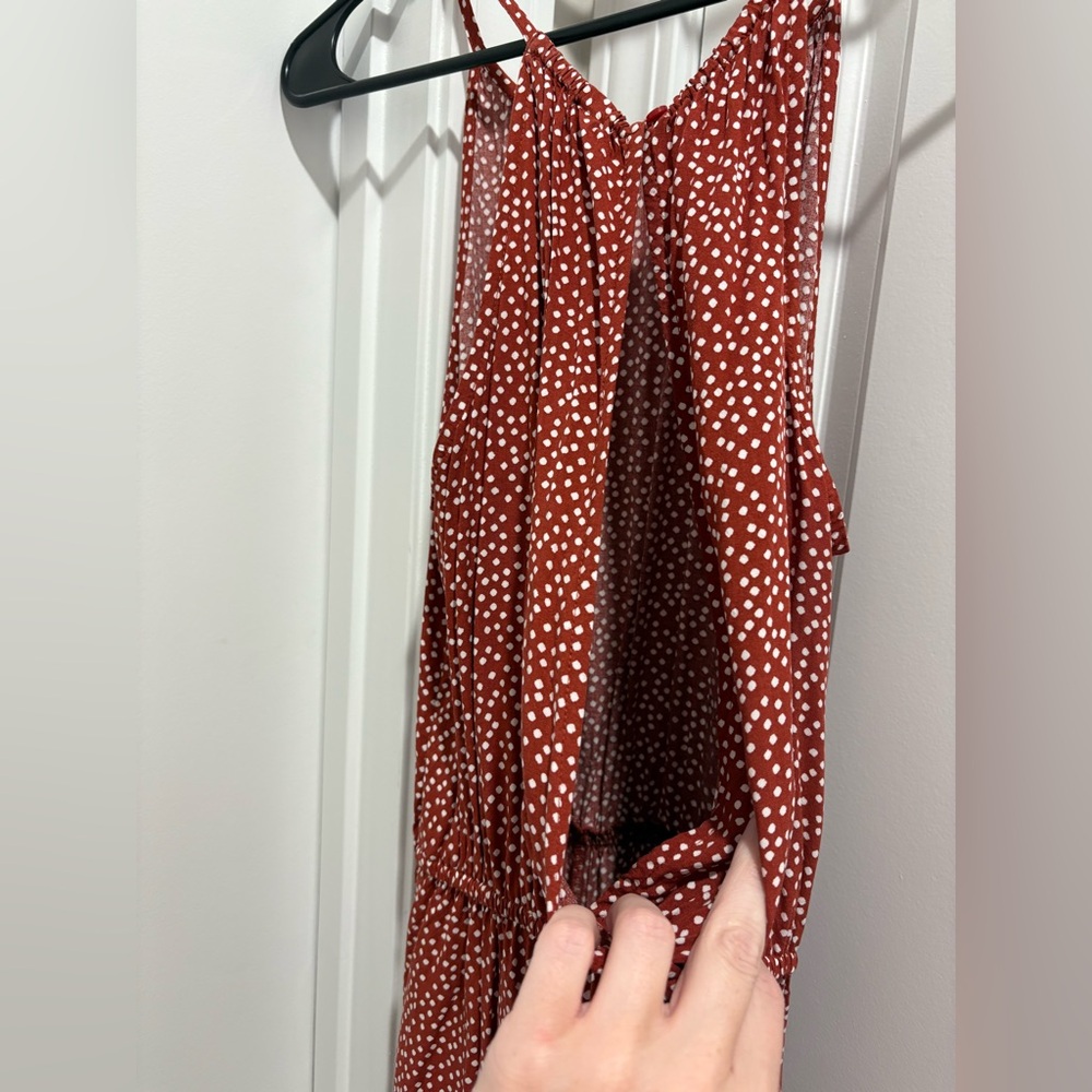 Old Navy Red Clay Dot Surplice-Back Romper with Pockets - Picture 6 of 9